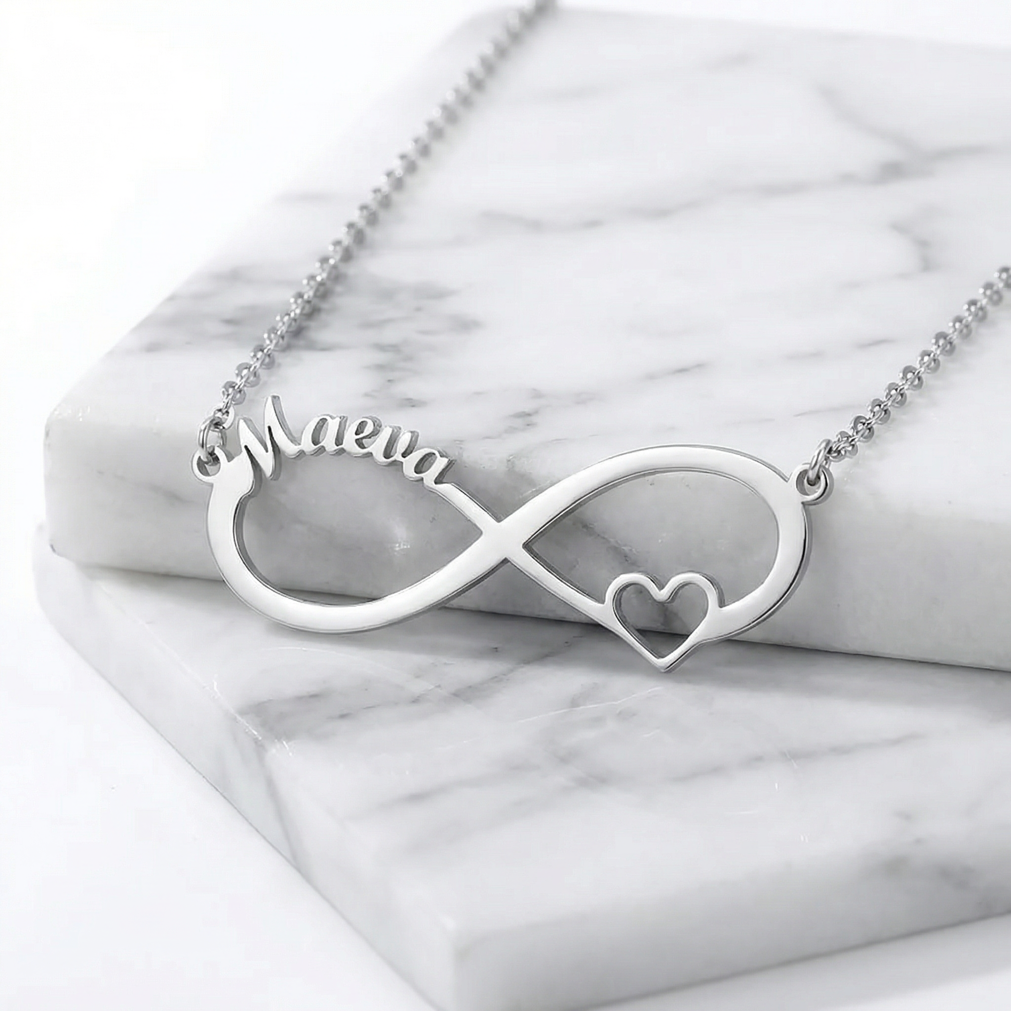 Infinity Namnhalsband